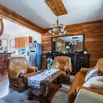 U Szymczaka Holiday home Lopuszna