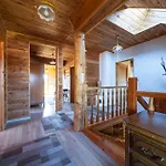 U Szymczaka Holiday home Lopuszna