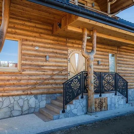 U Szymczaka Holiday home Lopuszna